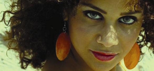nese-sayles1